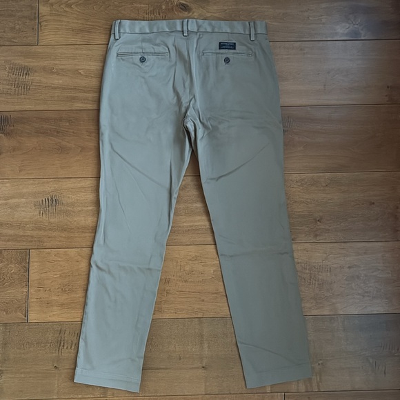 Banana Republic Fulton Chino m - Rapid Movement Tailoring + Performance - Picture 5 of 6